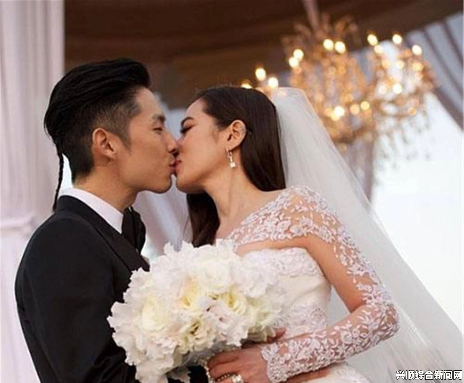 吴建豪妻子与前绯闻男友合影引风波，婚变猜测再起