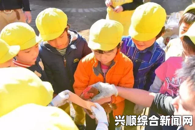 幼儿园冬天赤膊跑活动引争议，孩子冻哭在起跑线