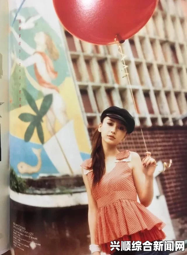 法国嫩模因其逆天的美腿而走红，成为了时尚圈的焦点。这位年仅16岁的嫩模，身高已经达到了惊人的181cm，皮肤白皙如雪，令人瞩目。她的出现，不仅为时尚界注入了新的活力，也引发了人们对美的重新审视。