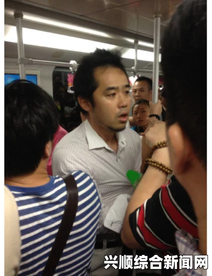 日本男子用手机偷拍裙底被逮 称只想看内裤颜色