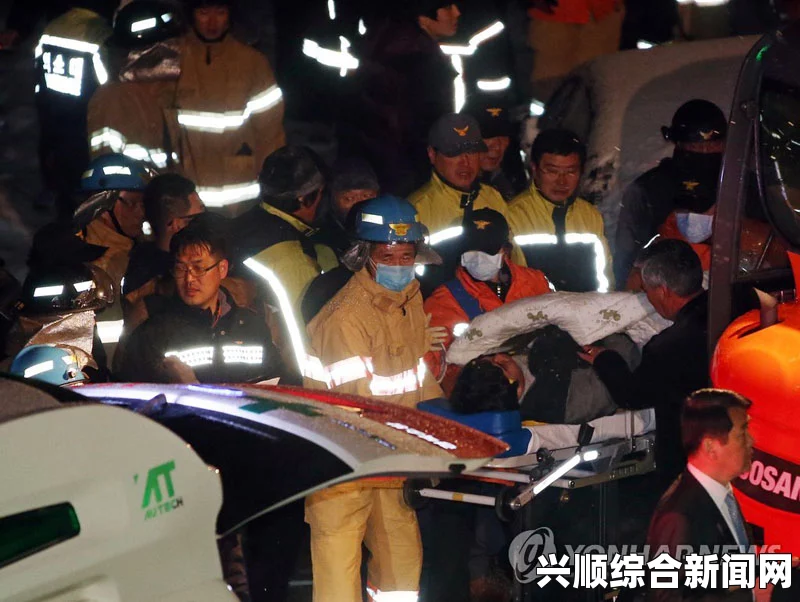 韩国礼堂坍塌致10死百余伤，事故原因调查结果浮出水面