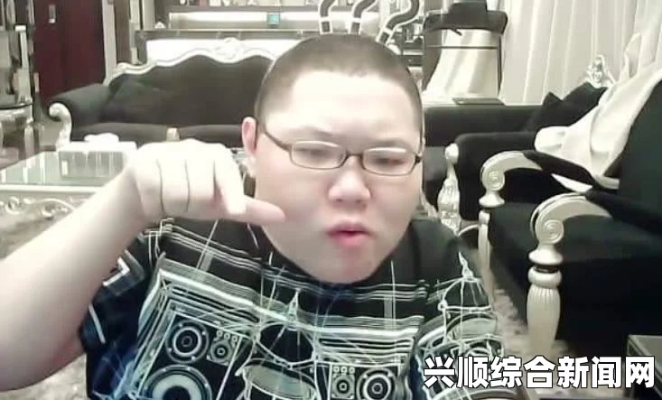 王思聪爆料下的PDD与小智恩怨内幕揭秘，网友深挖内幕耗重金探寻真相