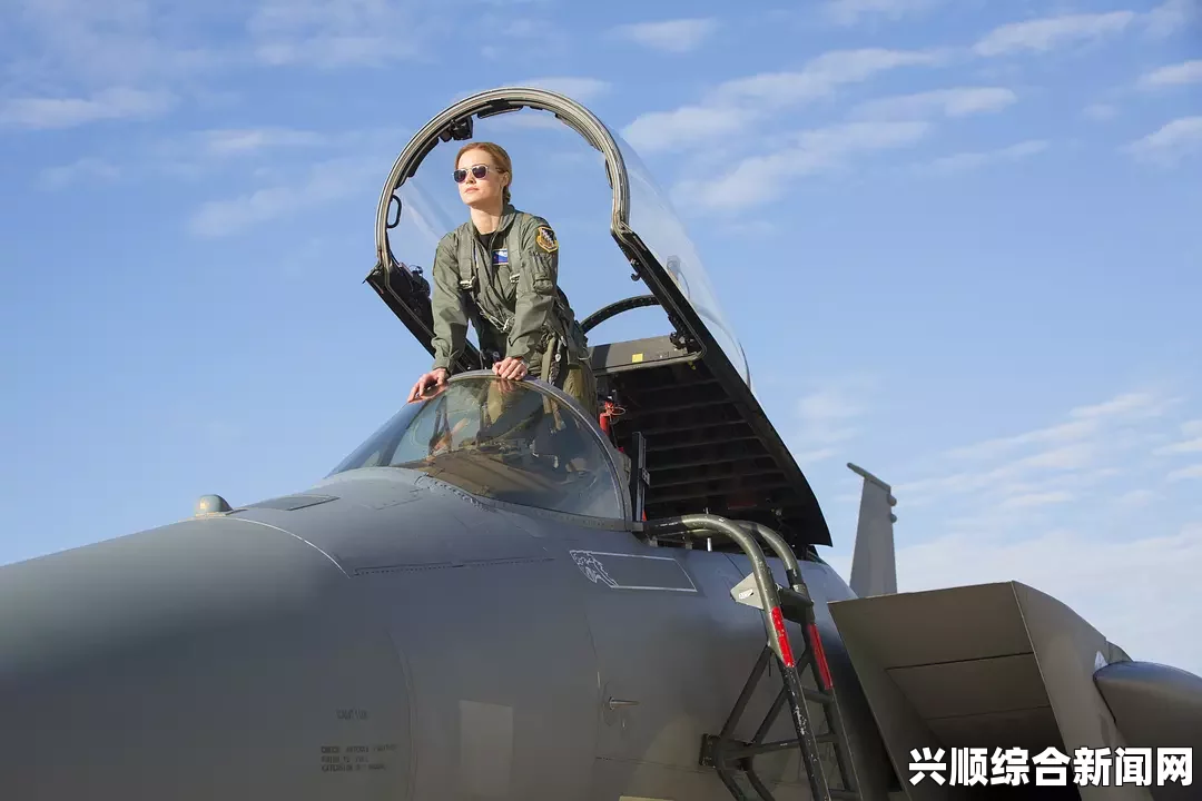 西雅图坠机事件引发关注，裸男照误播引发社会震动