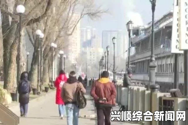 俄乌边境局势紧张升级，俄军部署4万兵力却称无威胁，美国被指煽风点火