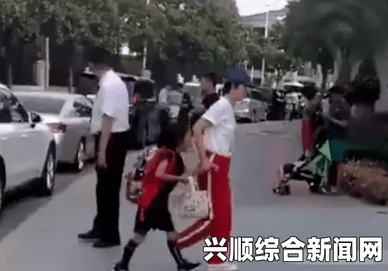 美国男子穿我的世界风格服装抢劫事件引发网友热议
