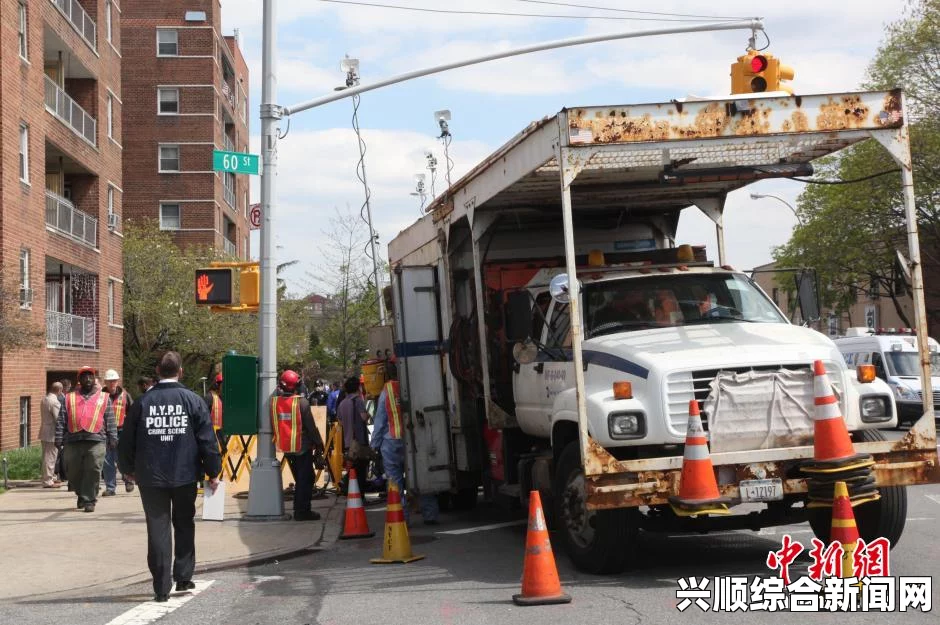 美国纽约一地铁列车脱轨事故原因不明（图文报道）
