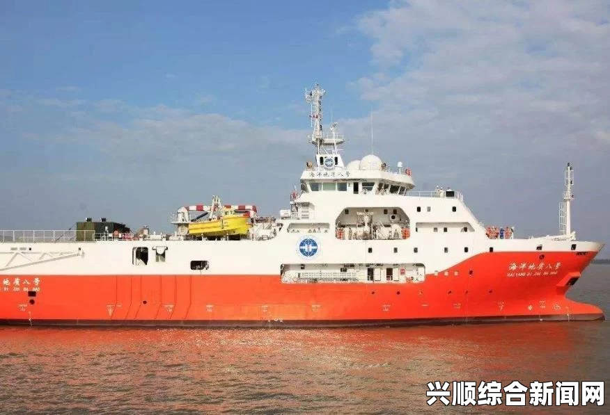中国和越南在南海西沙钻井平台附近船只对峙