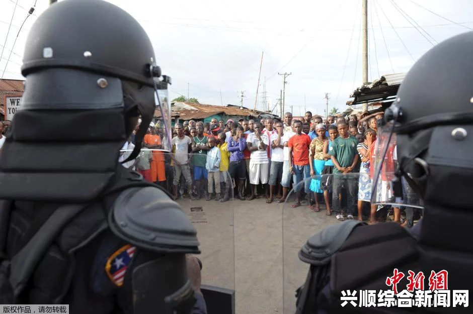 利比里亚采取严厉措施应对埃博拉病毒，派兵封锁五万人大贫民窟，拉起铁丝网防止病毒扩散