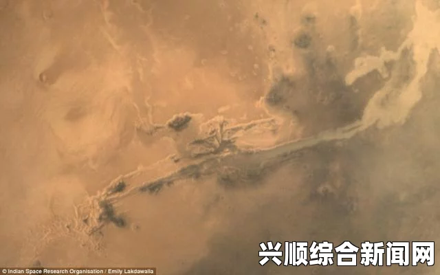 印度火星探测器传回首张火星照片—曼加里安号的壮丽瞬间（图）